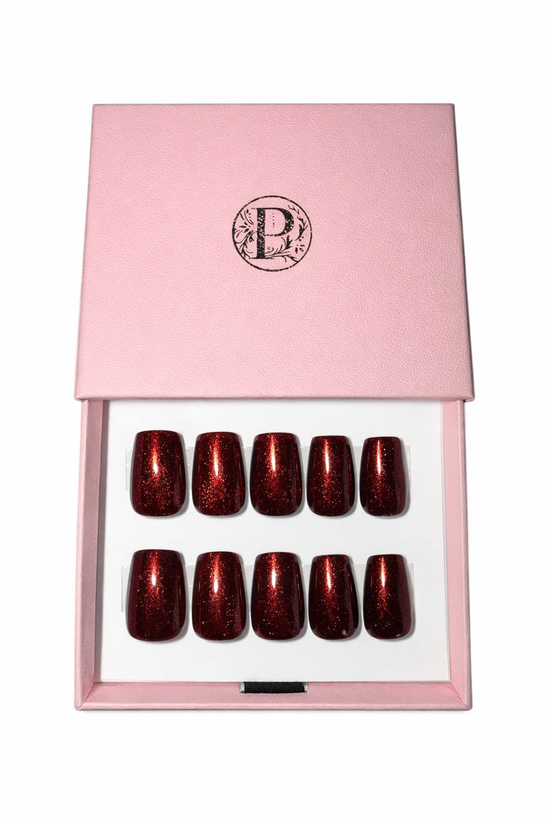 Polished press ons Luxury handmade press-on nails crafted with premium gel for a flawless, lightweight, reusable manicure — in minutes,

No acrylics • No harsh chemicals 