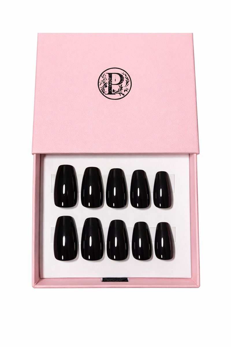 Polished press ons Luxury handmade press-on nails crafted with premium gel for a flawless, lightweight, reusable manicure — in minutes, not hours.

No acrylics • No harsh chemicals 